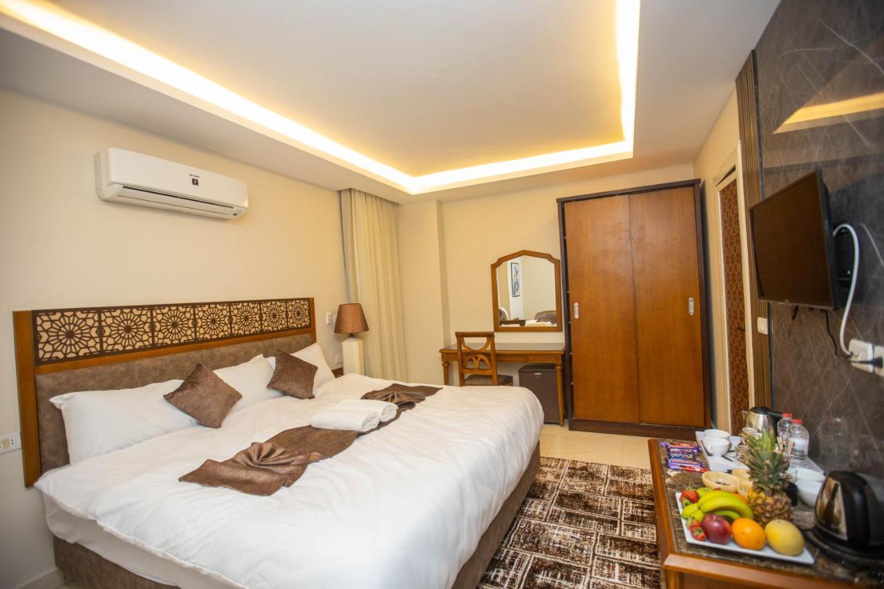 The Muse Pyramids Hotel Кайро Екстериор снимка